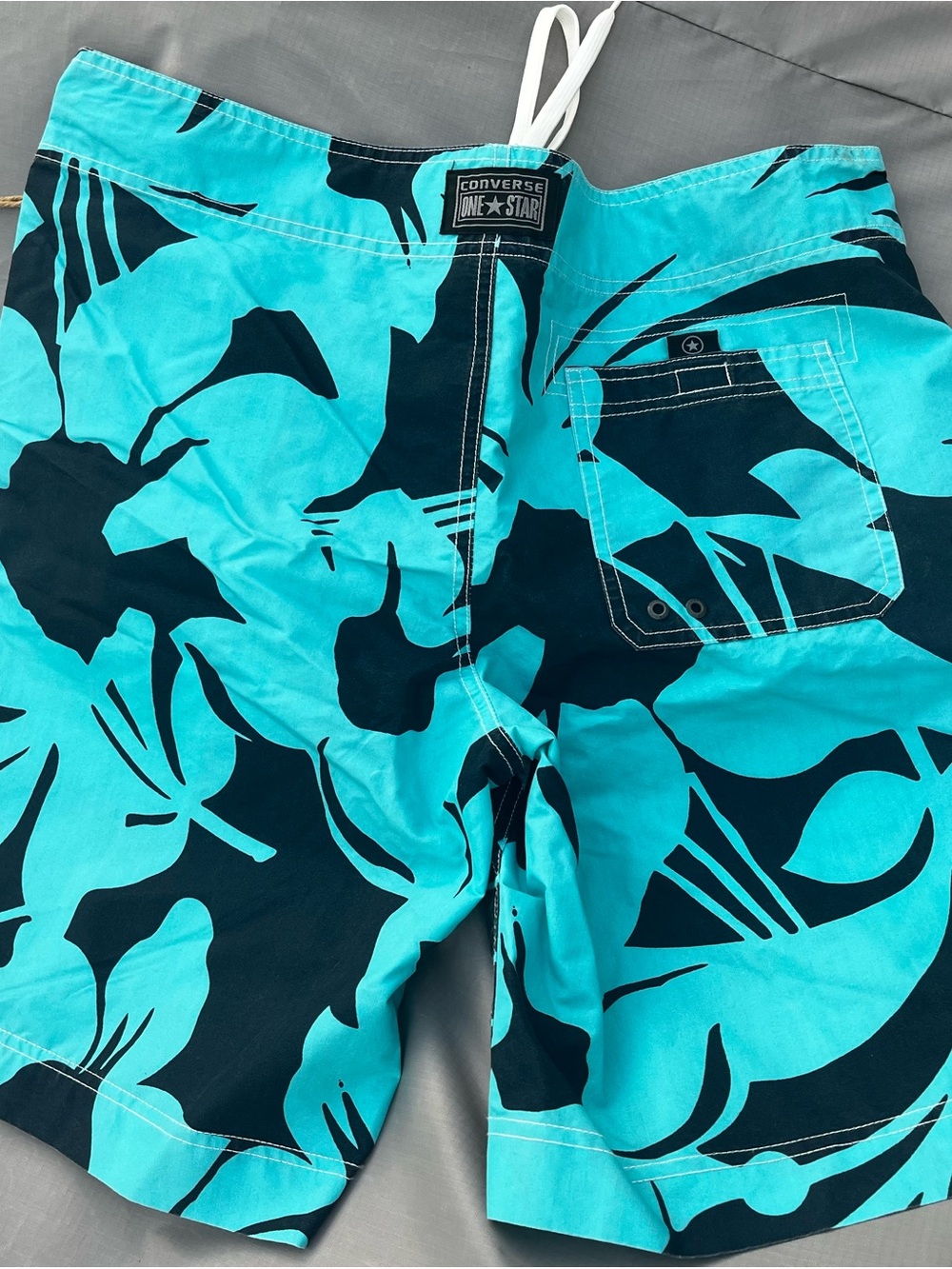 Converse Men’s Teal & Black Floral Hybrid Shorts size 36 New with Tags